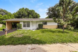 4420 N Shore Dr - Photo 1 of 1
