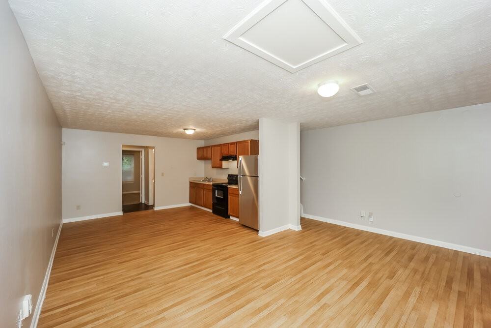 6155 Forrest Ave - Photo 5 of 17