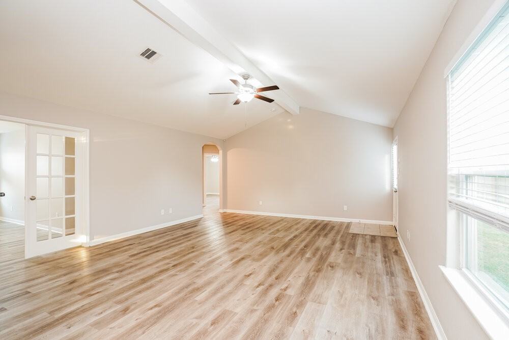 27049 Leonardo Dr - Photo 5 of 16