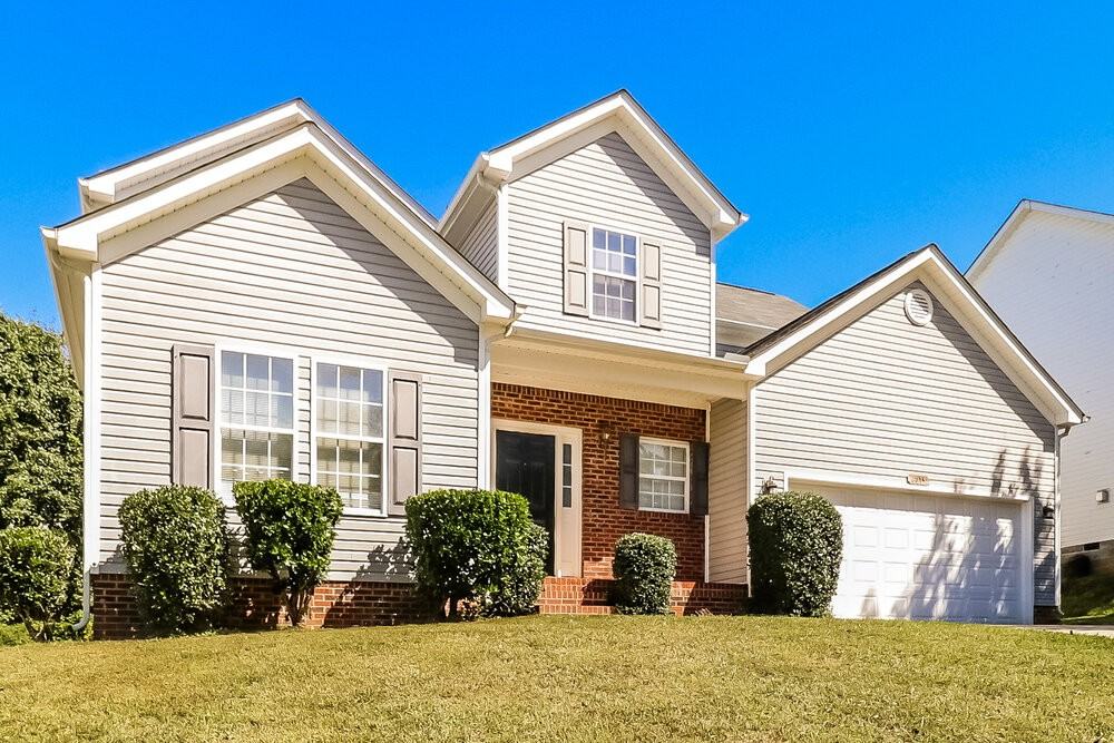 6015 Timbertop Ln - Photo 4 of 17