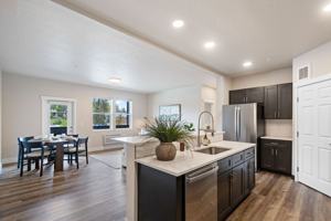 featured image of 724 E Hastings Rd