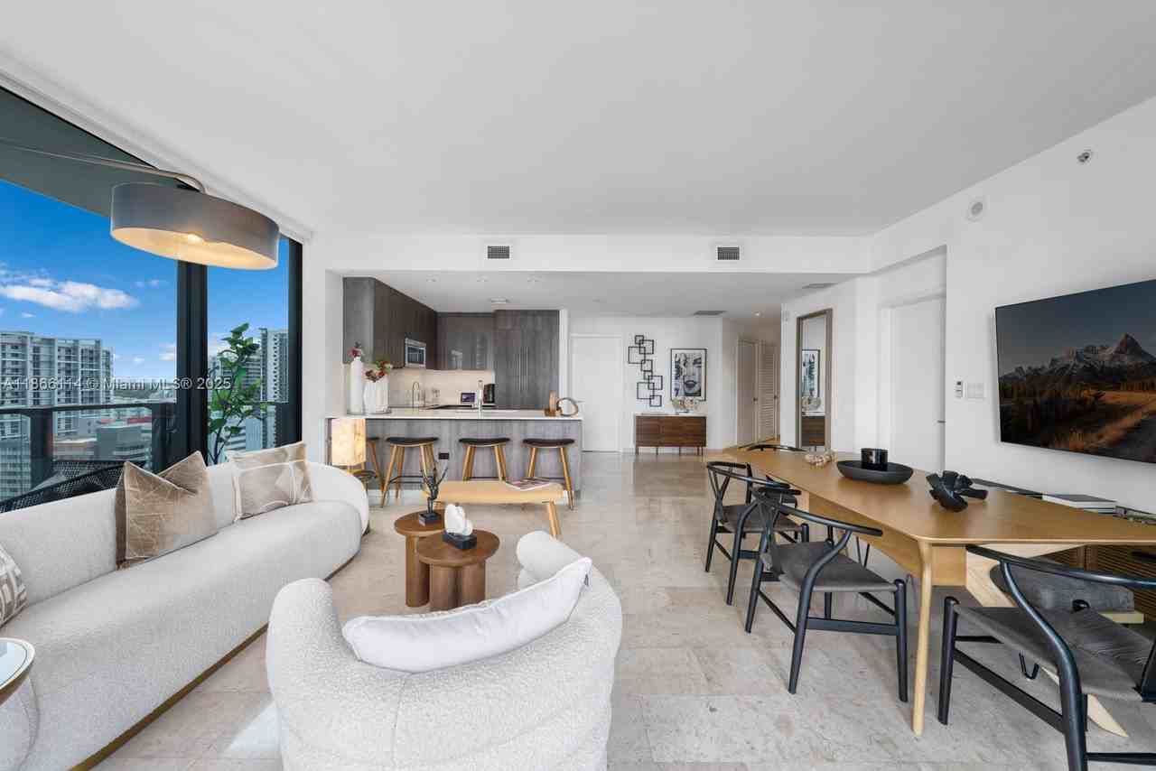 SE 7th St & S Miami Ave - Photo 5 of 15