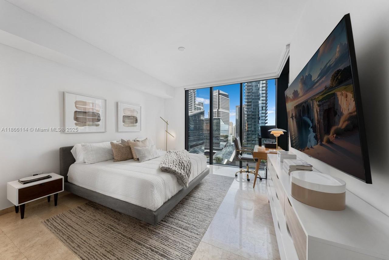 SE 7th St & S Miami Ave - Photo 7 of 15