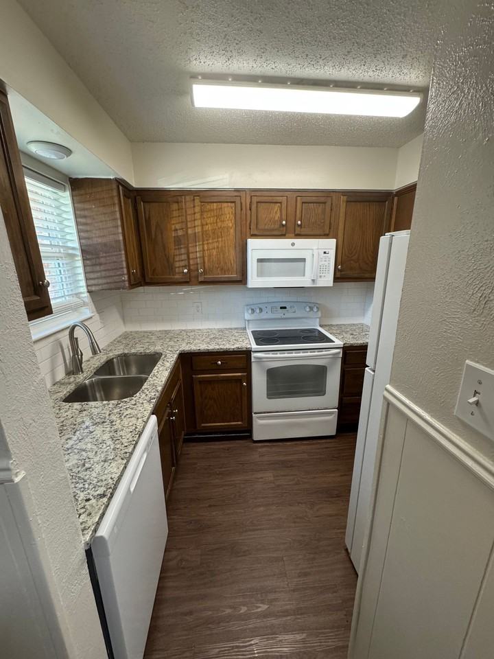 405 Mcmillain St #24 - Photo 5 of 24