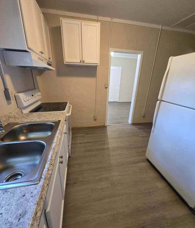 Hamm St - Photo 4 of 23