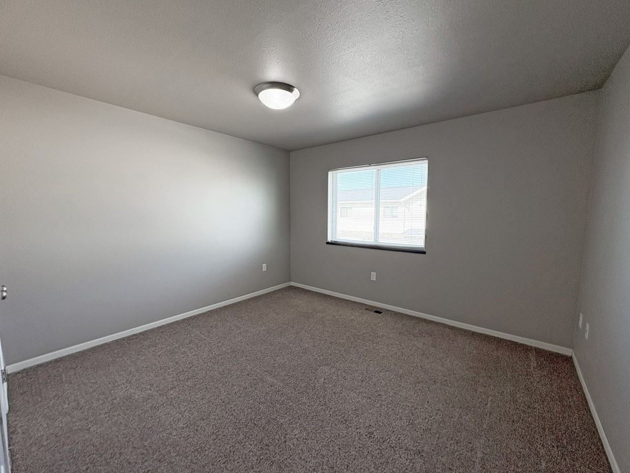 Stonebridge Town Homes - Photo 7 of 20