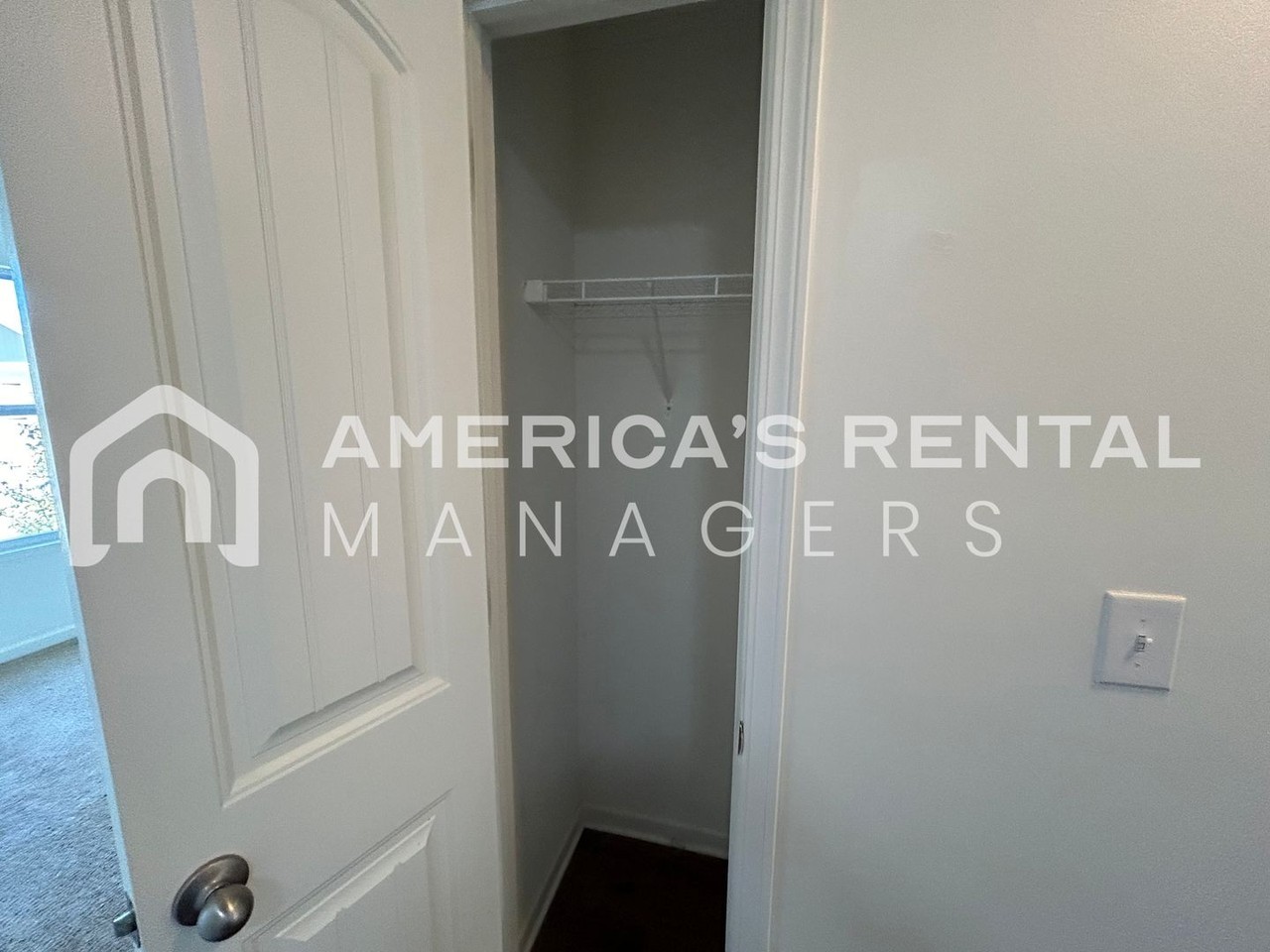 209 Leonards Ct - Photo 5 of 36
