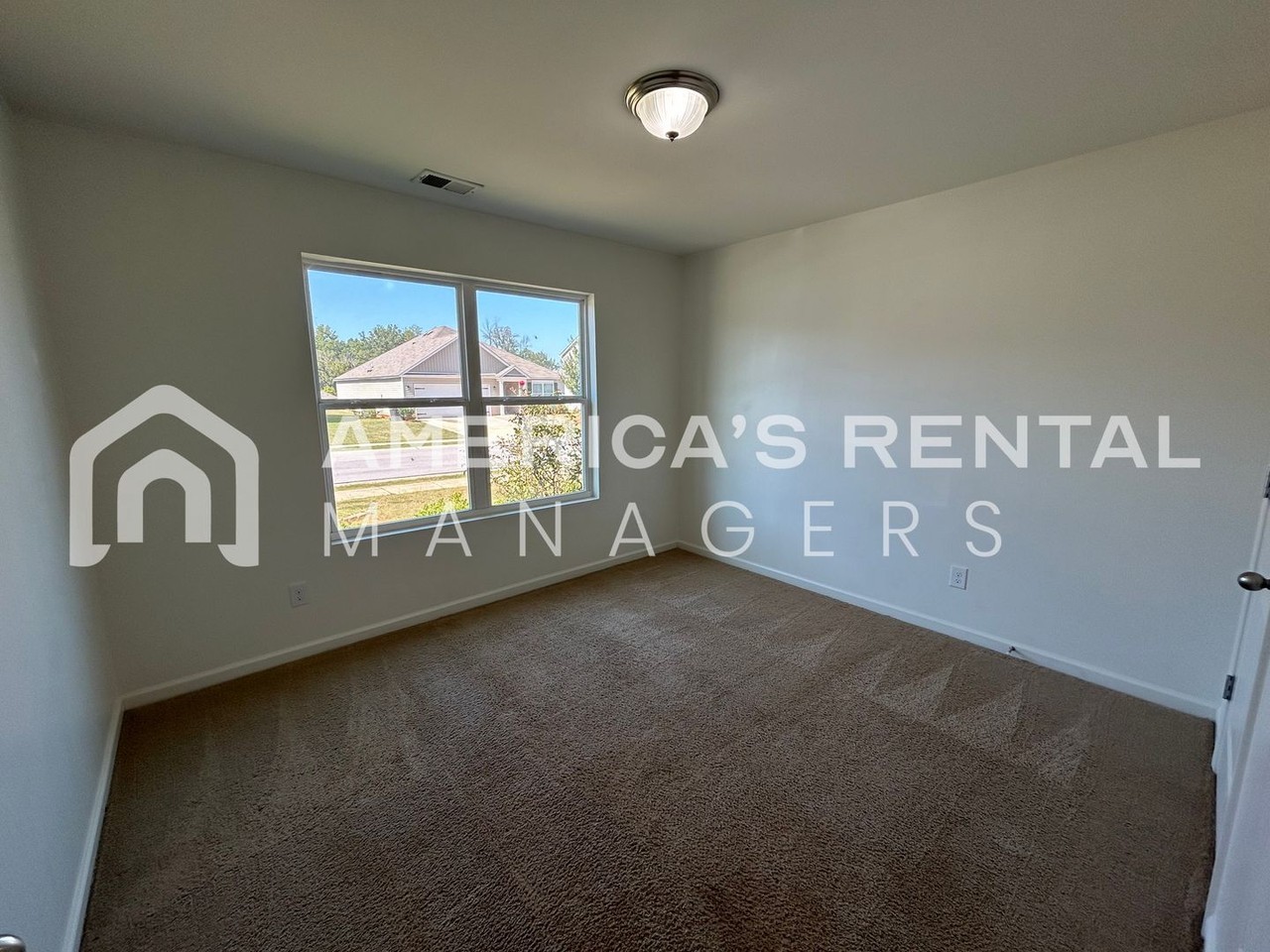 209 Leonards Ct - Photo 6 of 36