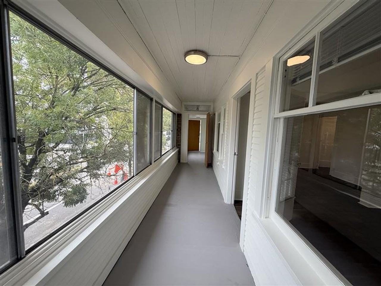 2333 Sw 6th Ave #B - Photo 3 of 12