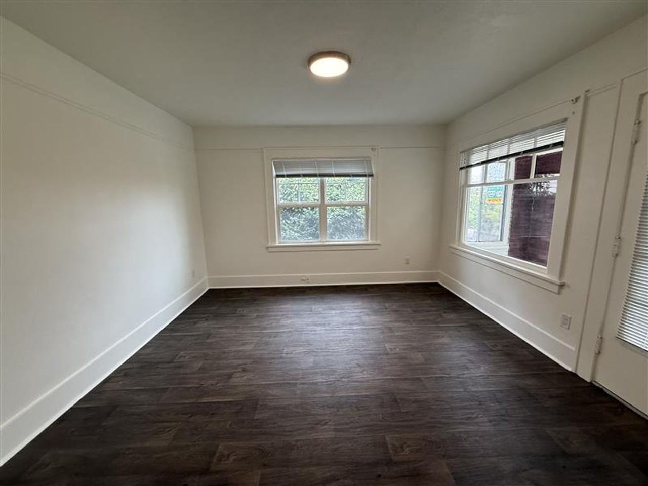 2333 Sw 6th Ave #B - Photo 4 of 12