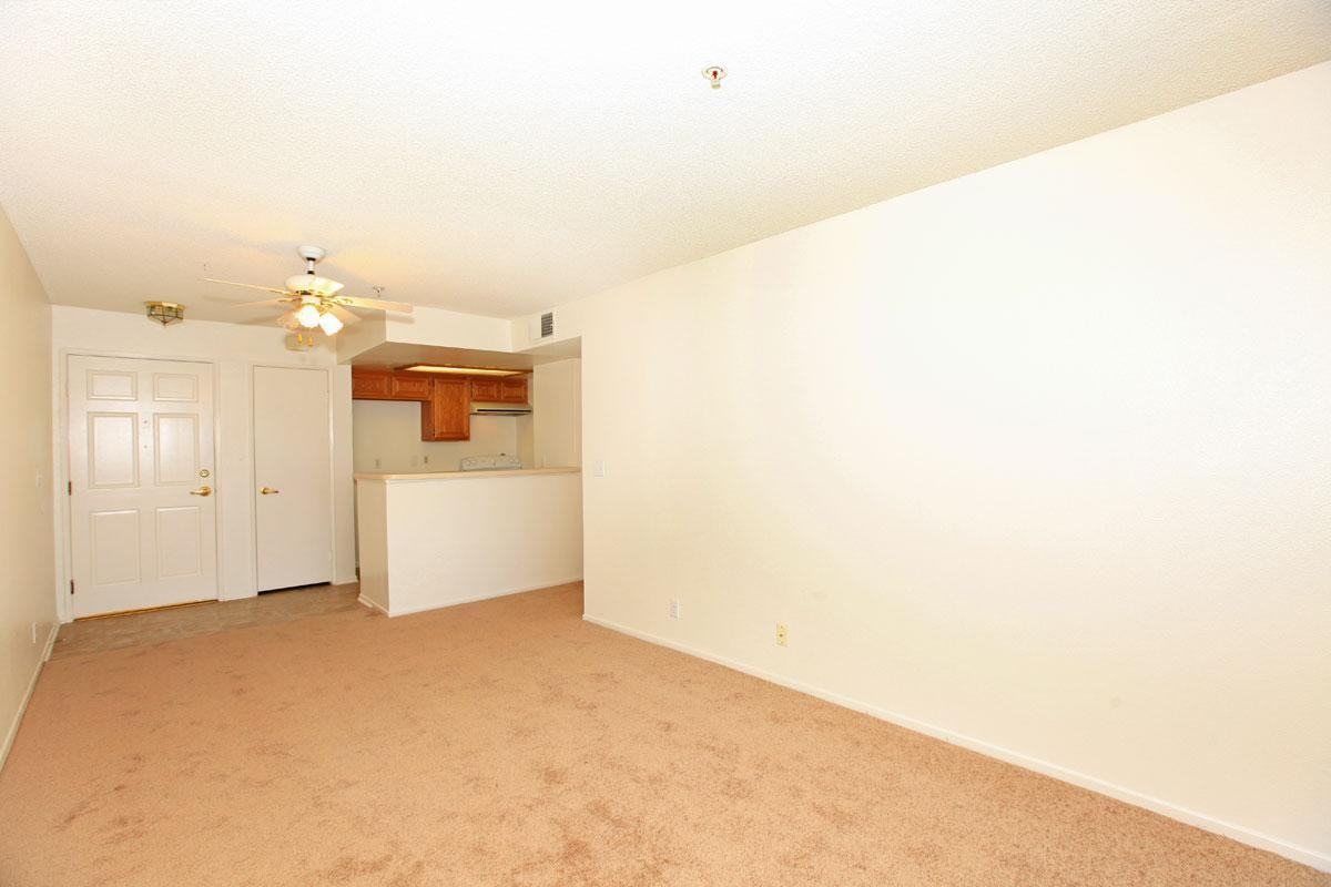 835 South Brookhurst Street - Photo 5 of 19