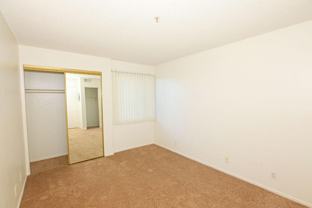 835 S Brookhurst St - Photo 1 of 1