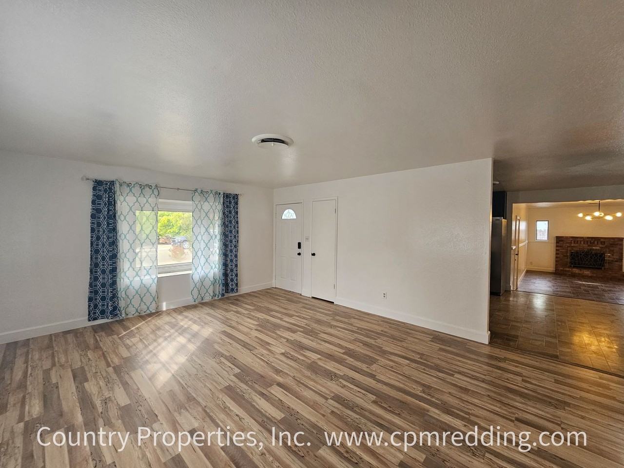 3320 Panorama Dr - Photo 7 of 32