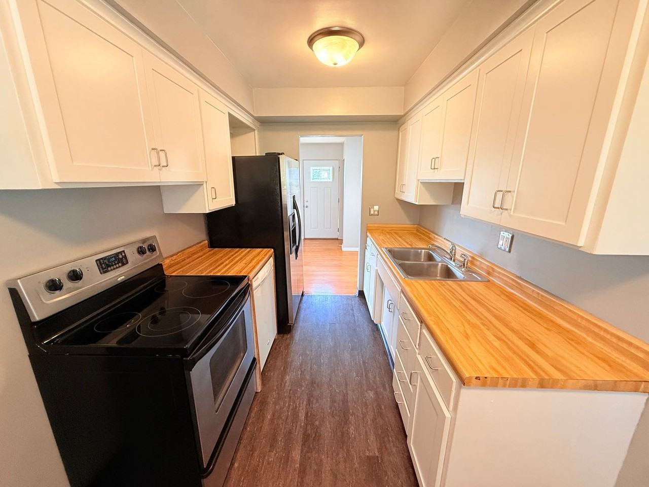 1318 18th Street South - Photo 3 of 26