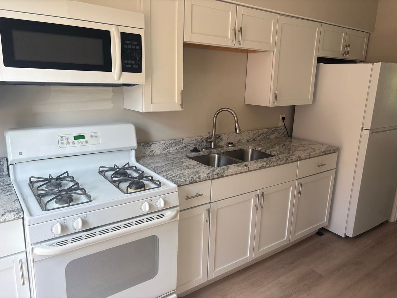 1009 Lilley Ave #D - Photo 6 of 10