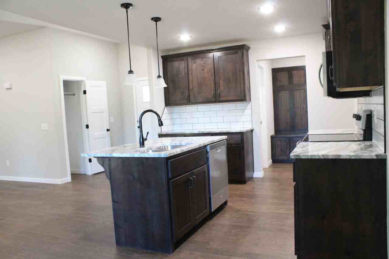 282 Hickory Hills St - Photo 3 of 10