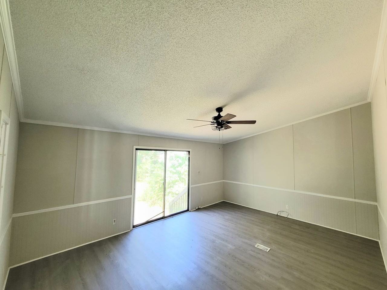 3724 Huntlynn Rd - Photo 3 of 12