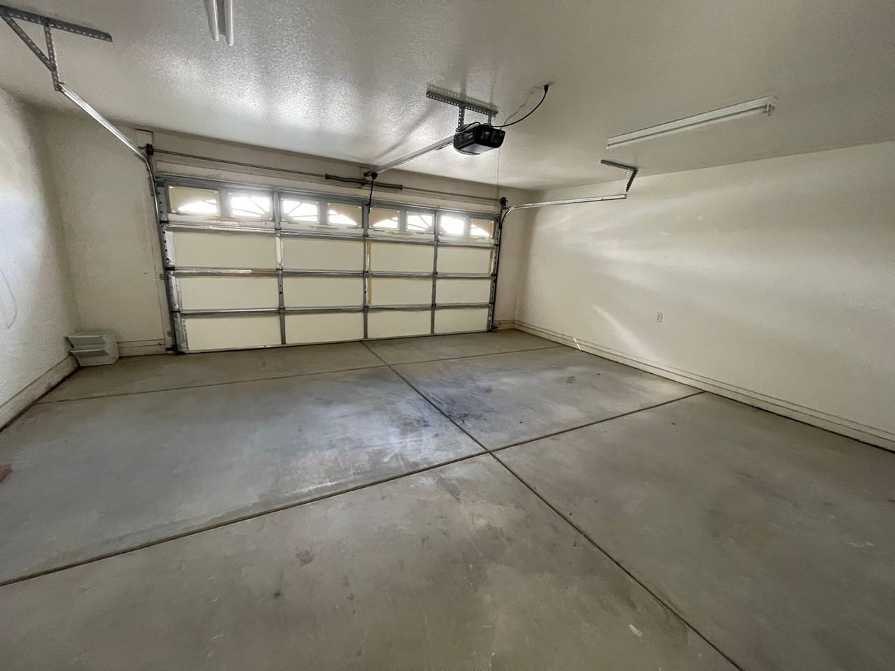 11335 S Kingman Ave - Photo 5 of 21