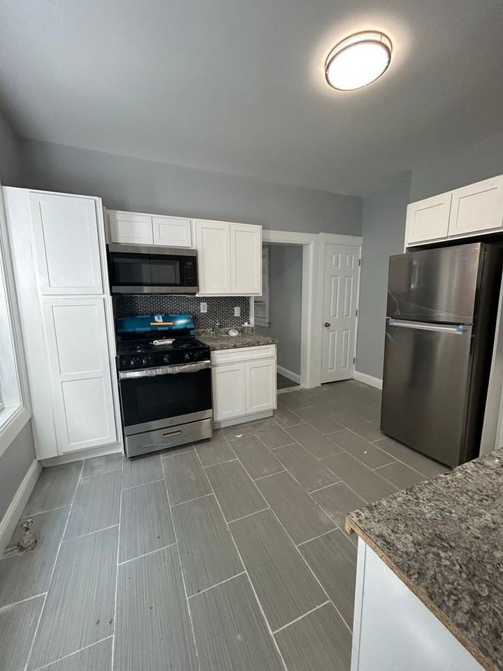 156 Hoffman Ave - Photo 7 of 19