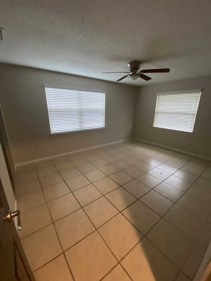 Lake Silver Apartments - Photo 6 of 15