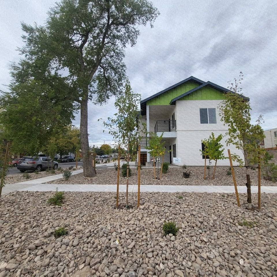 397 W 10th Street - Photo 4 of 27