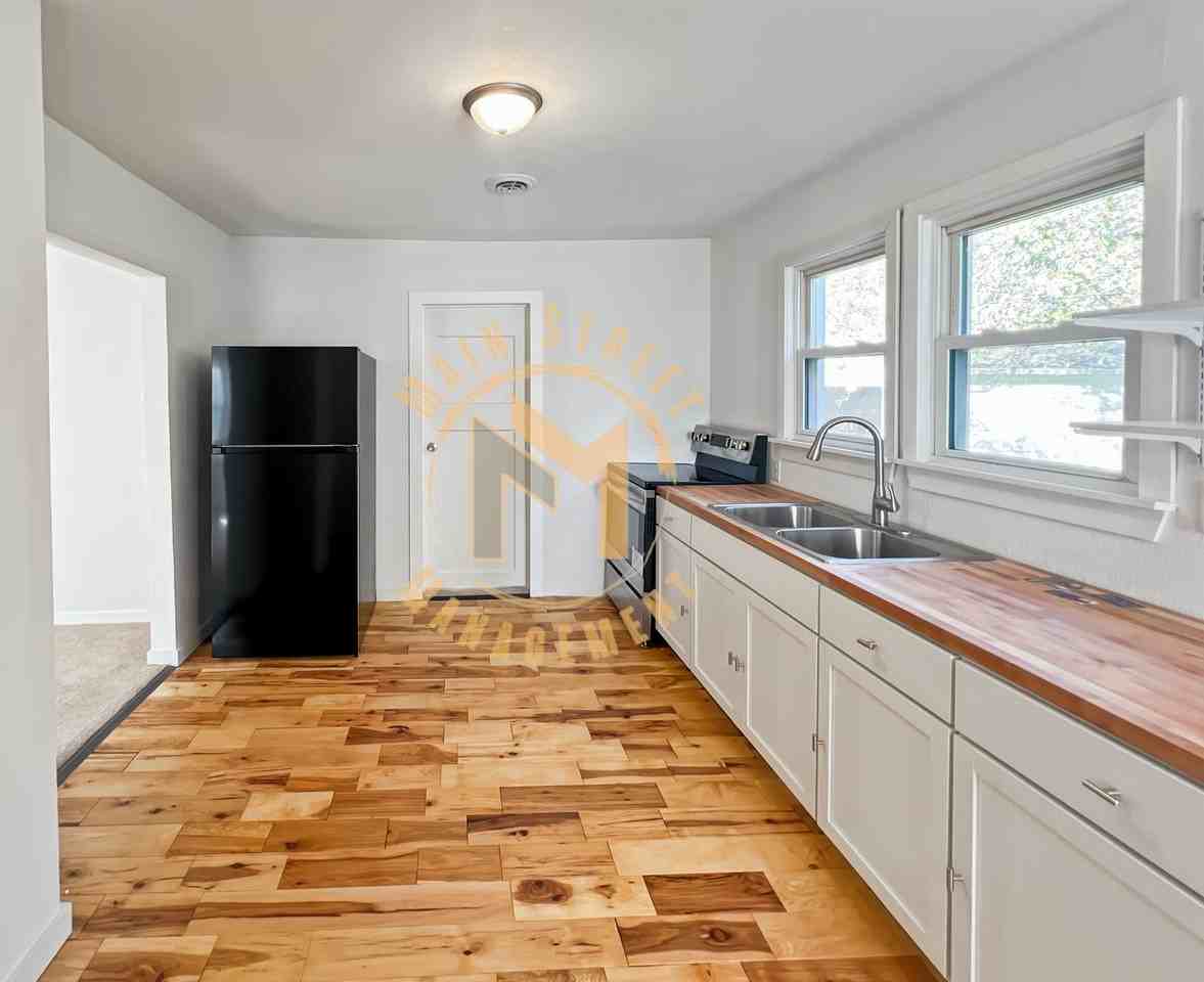 1936 Ohio Street - Photo 2 of 17