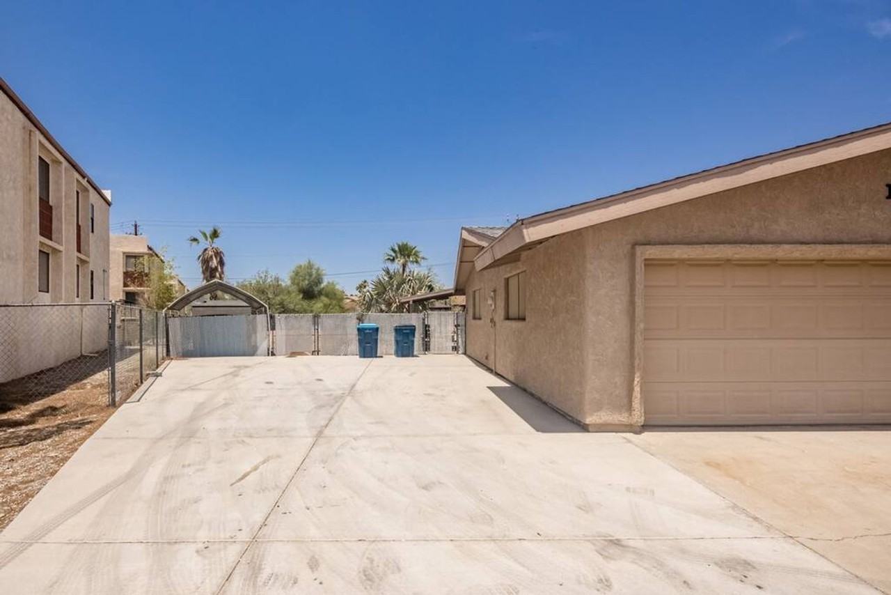 1801 Walnut Dr - Photo 2 of 26