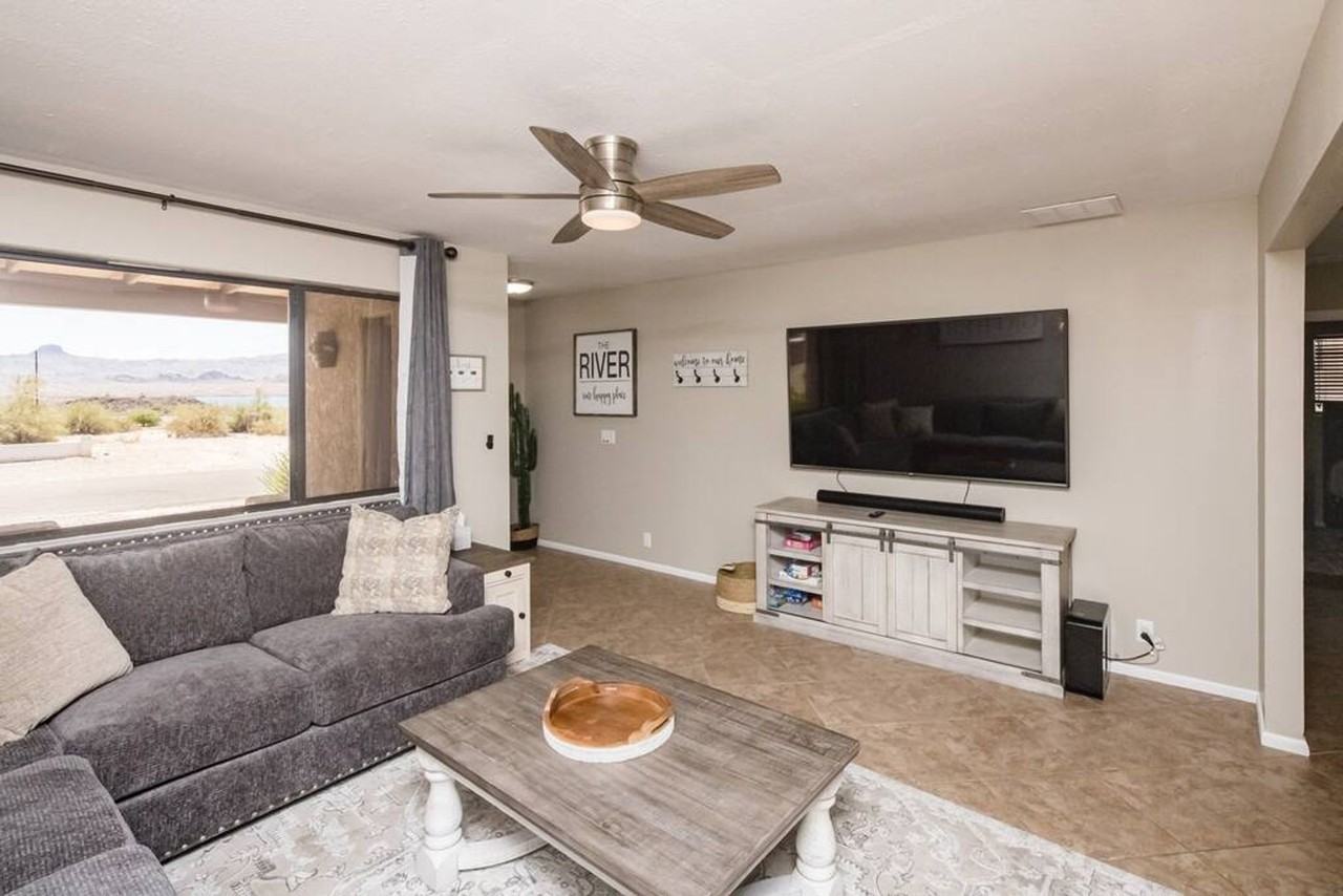 1801 Walnut Dr - Photo 4 of 26