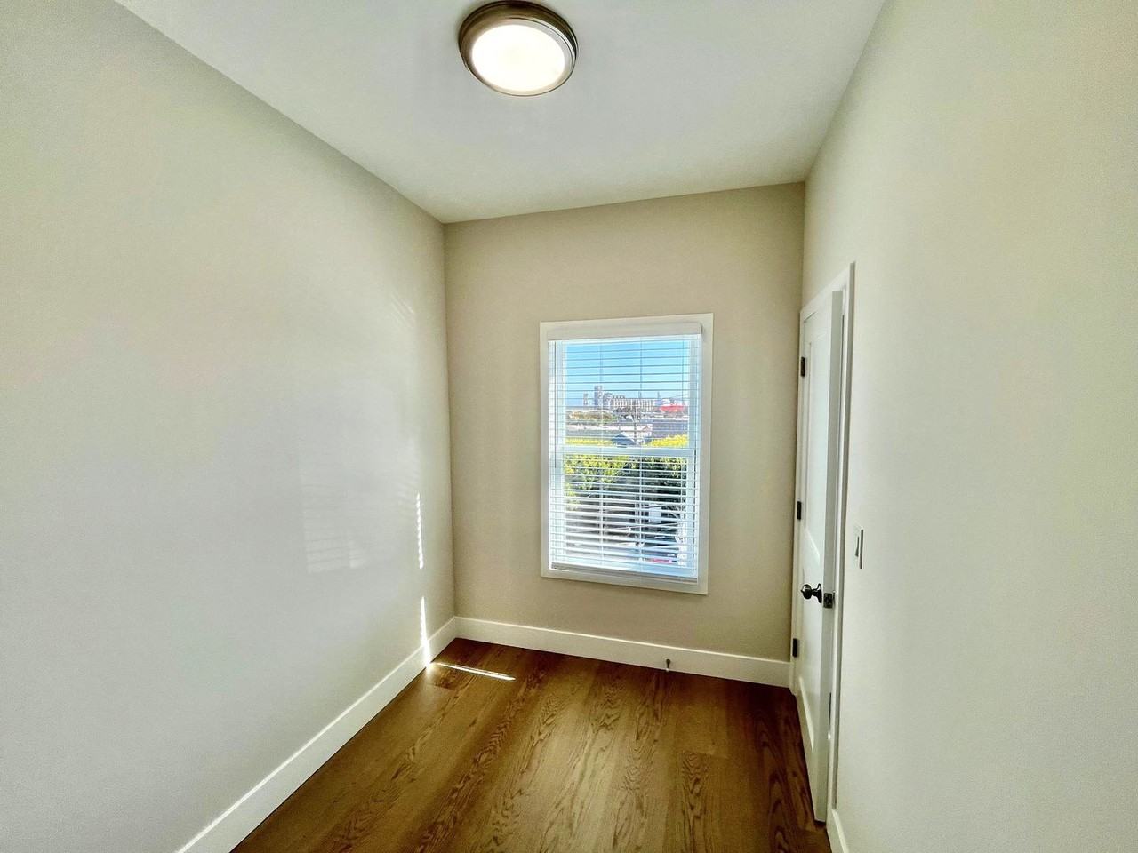 1561 Innes Ave - Photo 7 of 13