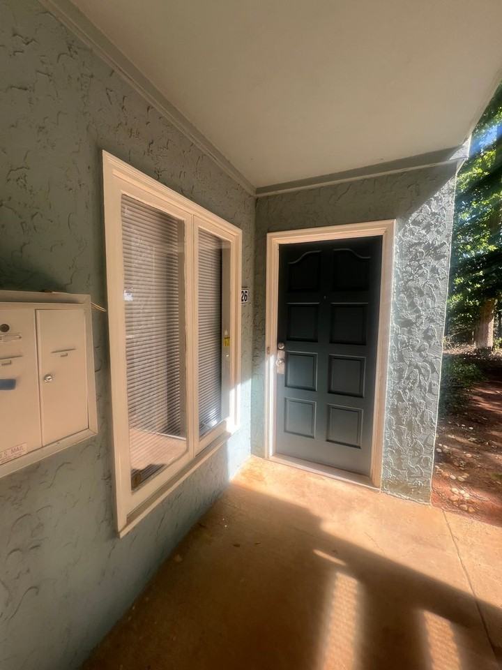 1919 Countrymens Ct #26 - Photo 3 of 10