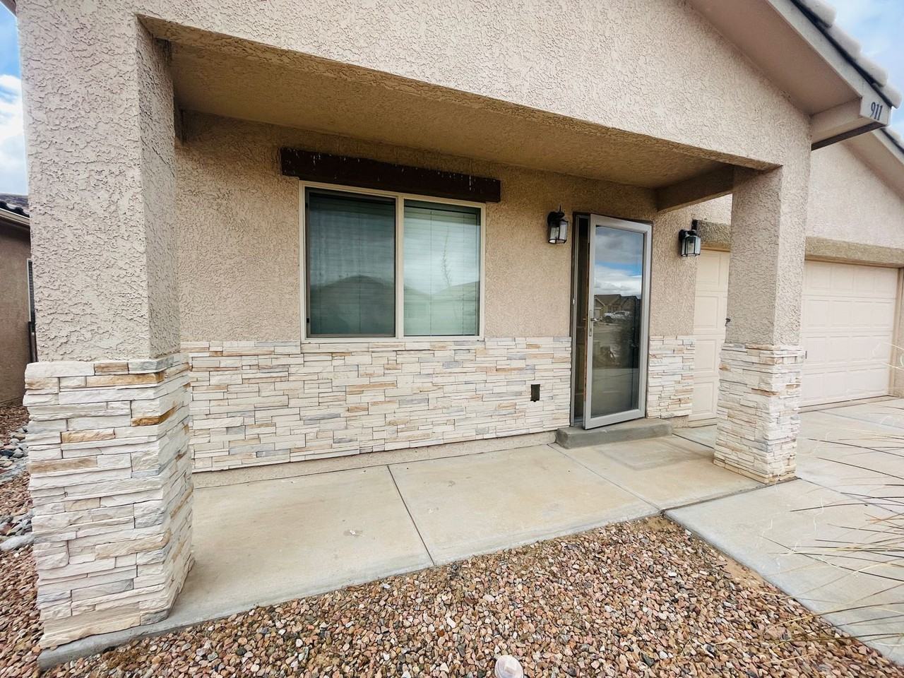 911 Desert Senna Ave Sw - Photo 4 of 31