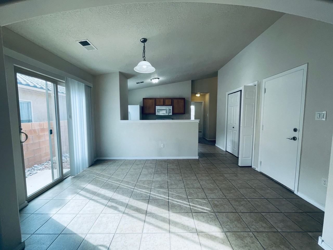 911 Desert Senna Ave Sw - Photo 5 of 31