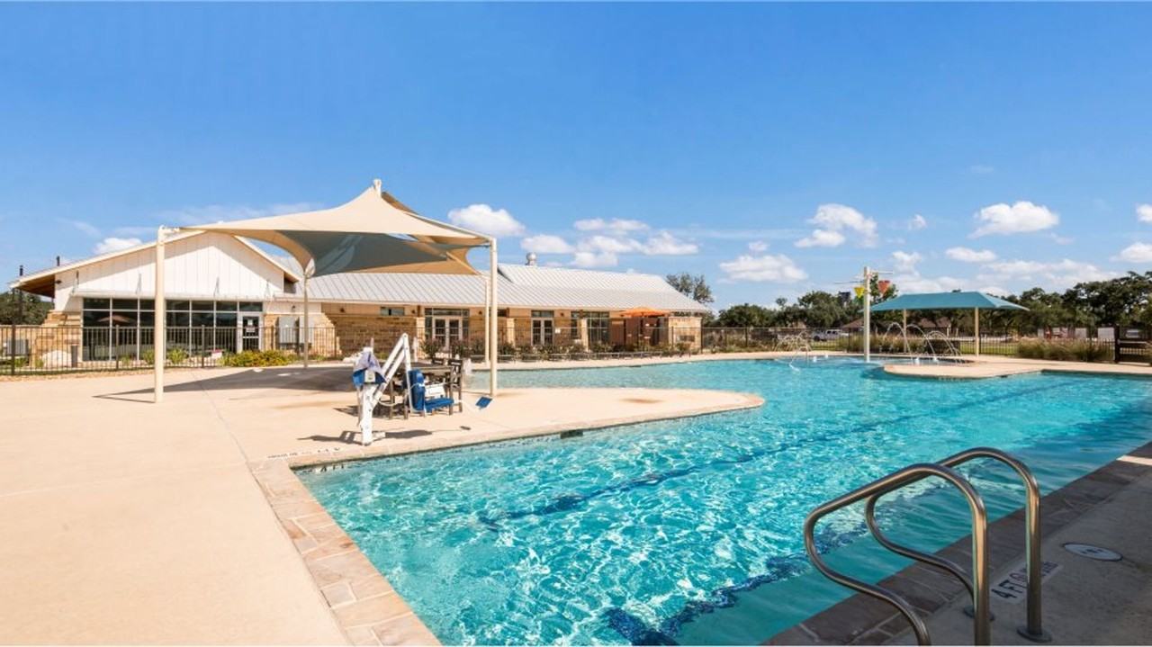 8722 Segura Way - Photo 2 of 23