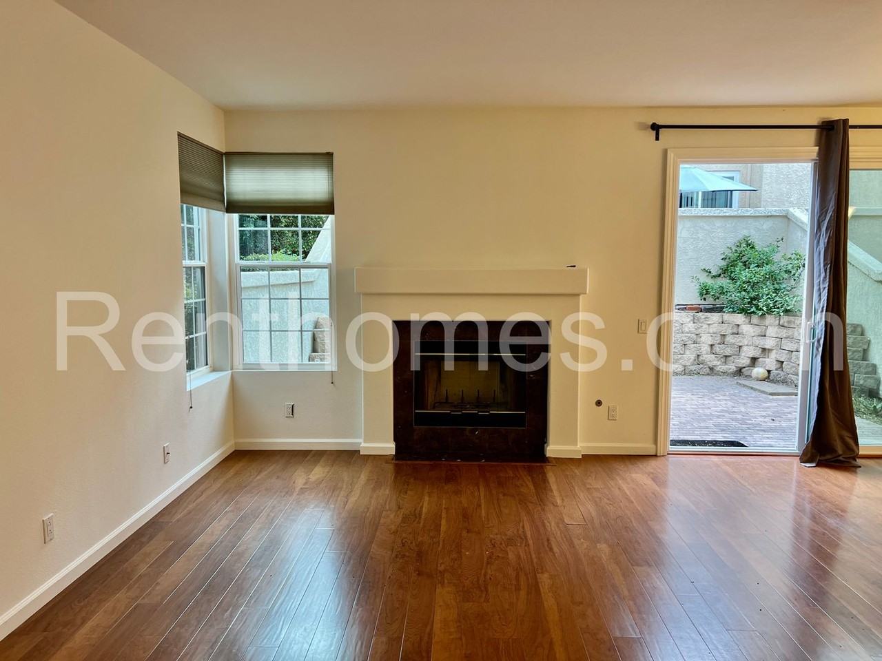 10960 Creekbridge Pl - Photo 2 of 28