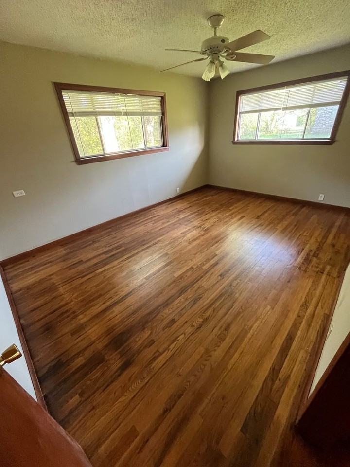 1307 S Jefferson Ave - Photo 3 of 10