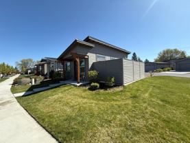 2980 Ne Roxy Pl - Photo 1 of 1