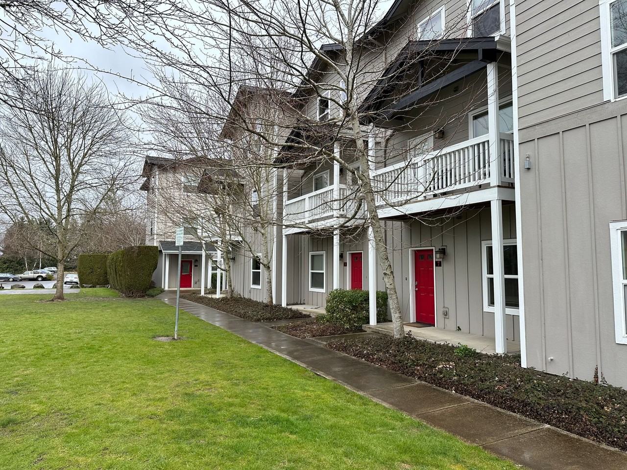 University Townhomes - Photo 2 of 38