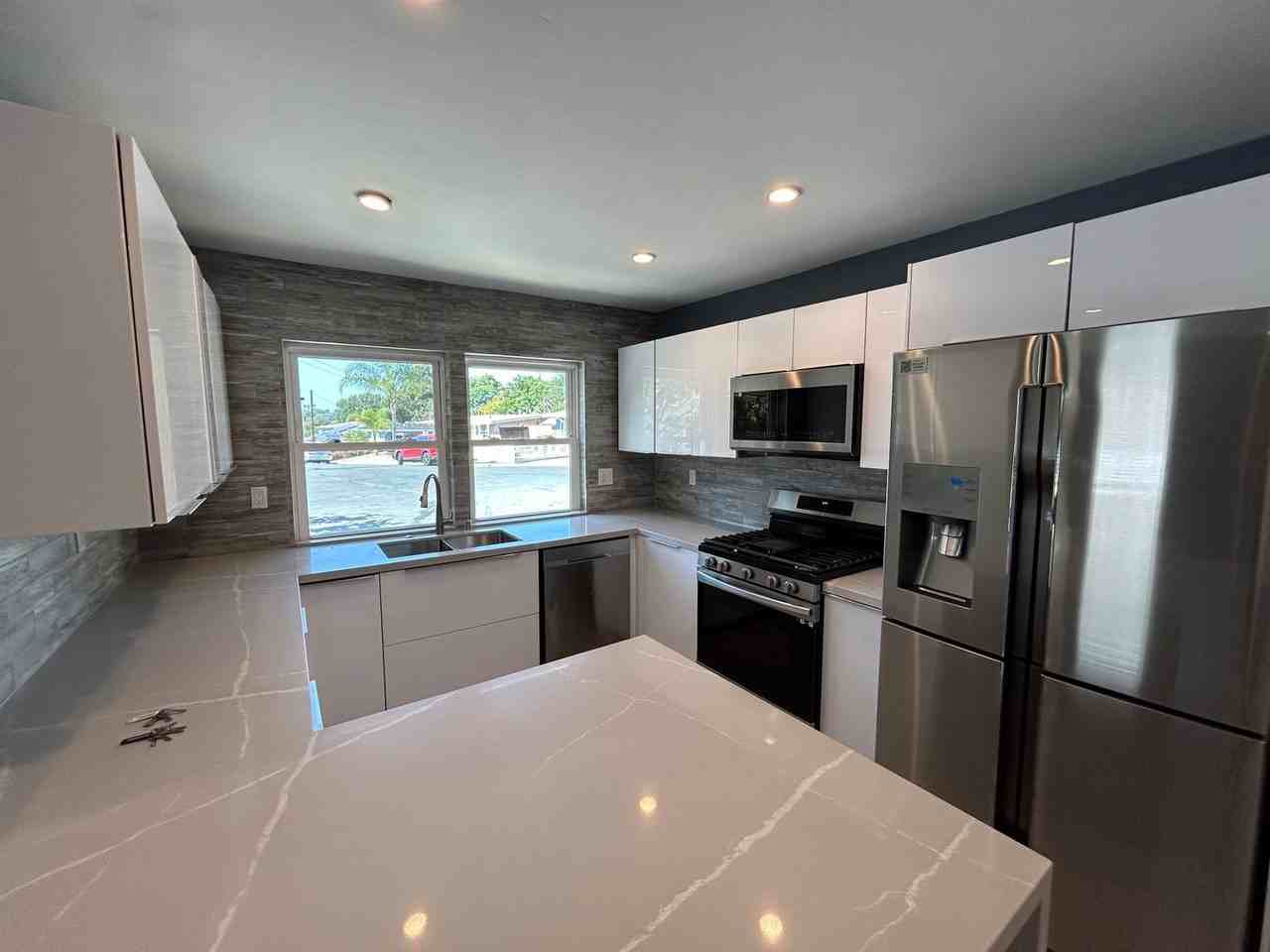 3804 Marron St - Photo 6 of 21