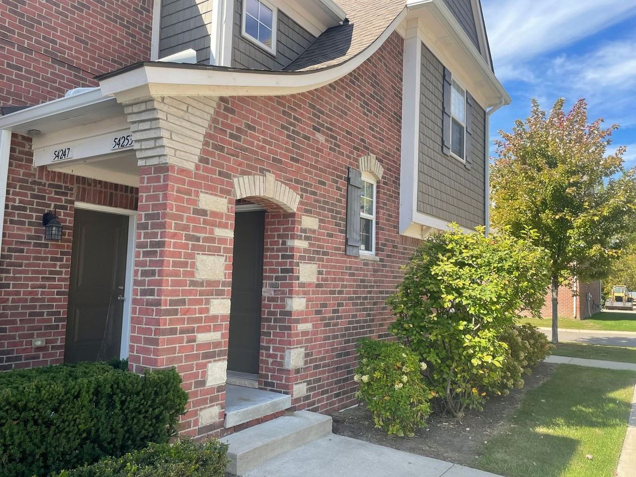 54253 Calusa Dr - Photo 2 of 36