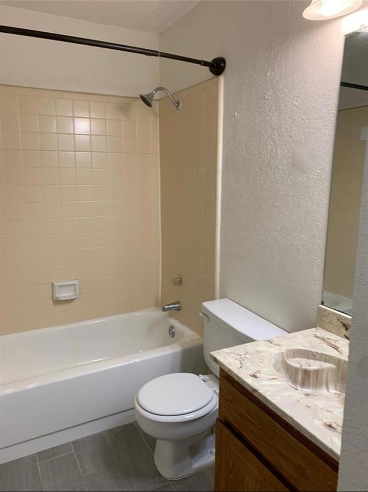 7304 Meadowbrook Drive - Photo 7 of 11