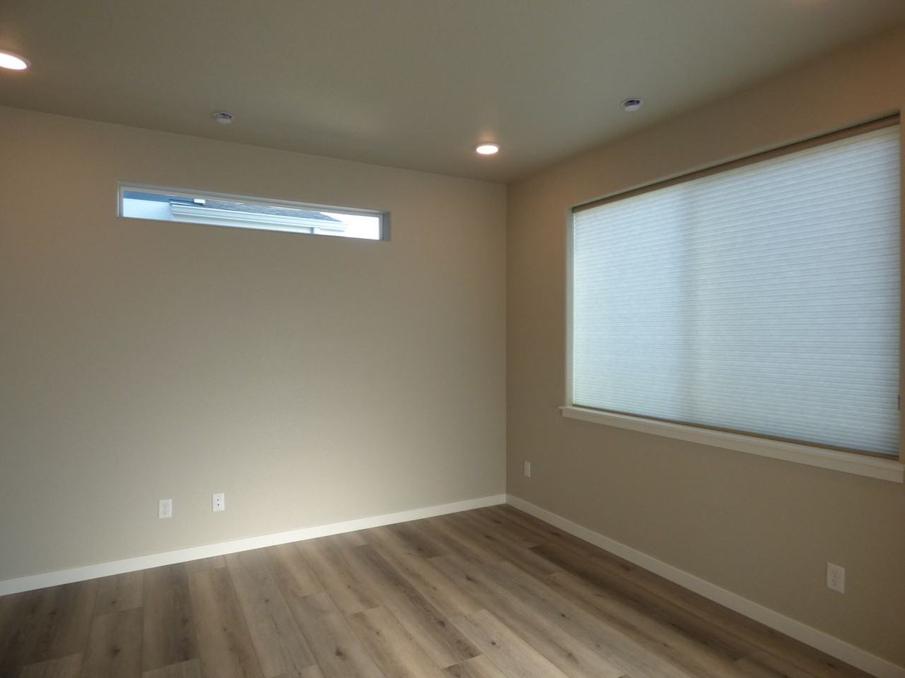 1047 Spartan Avenue - Photo 4 of 28