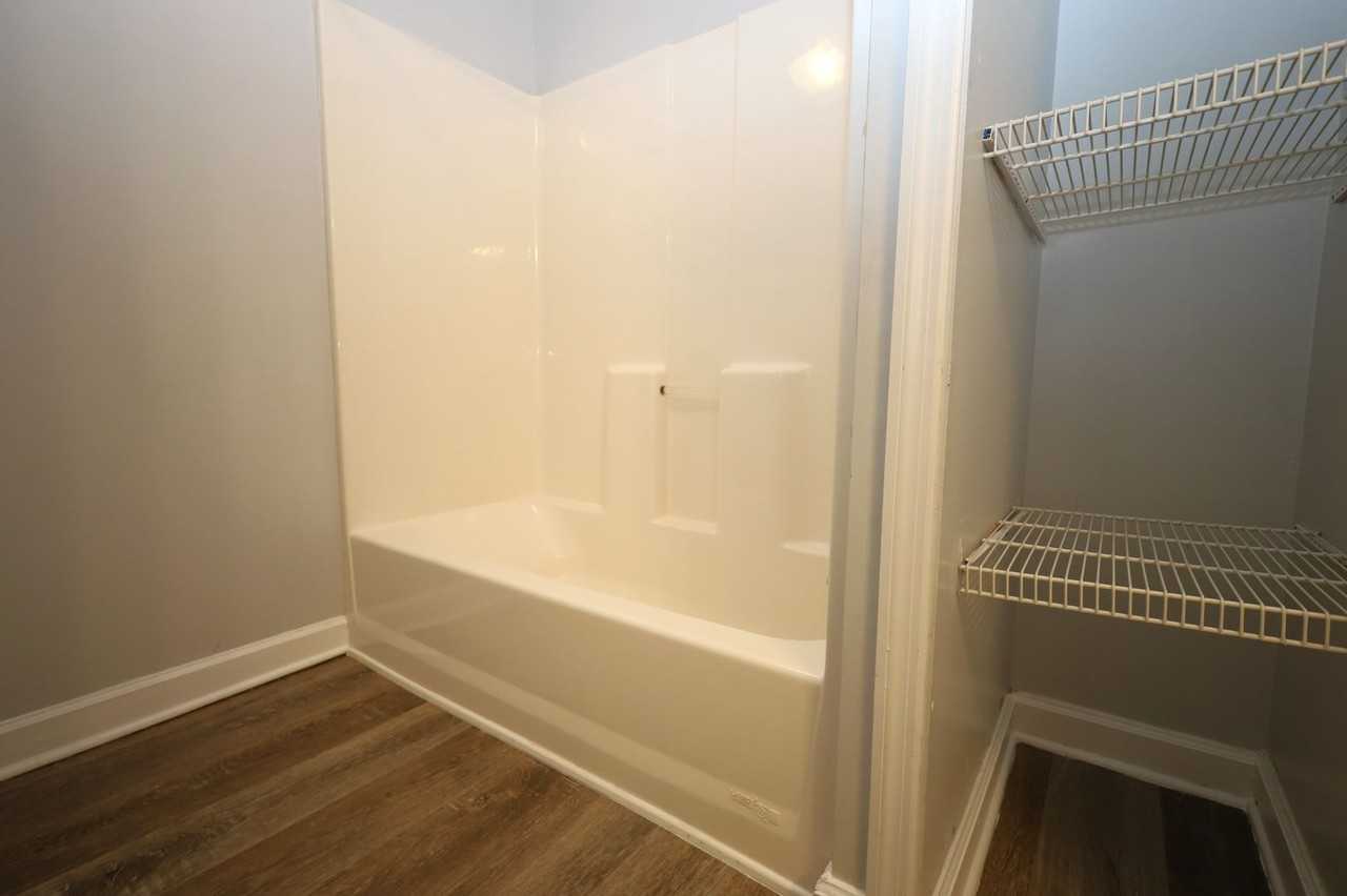 2948 Dogwood Cir - Photo 4 of 12