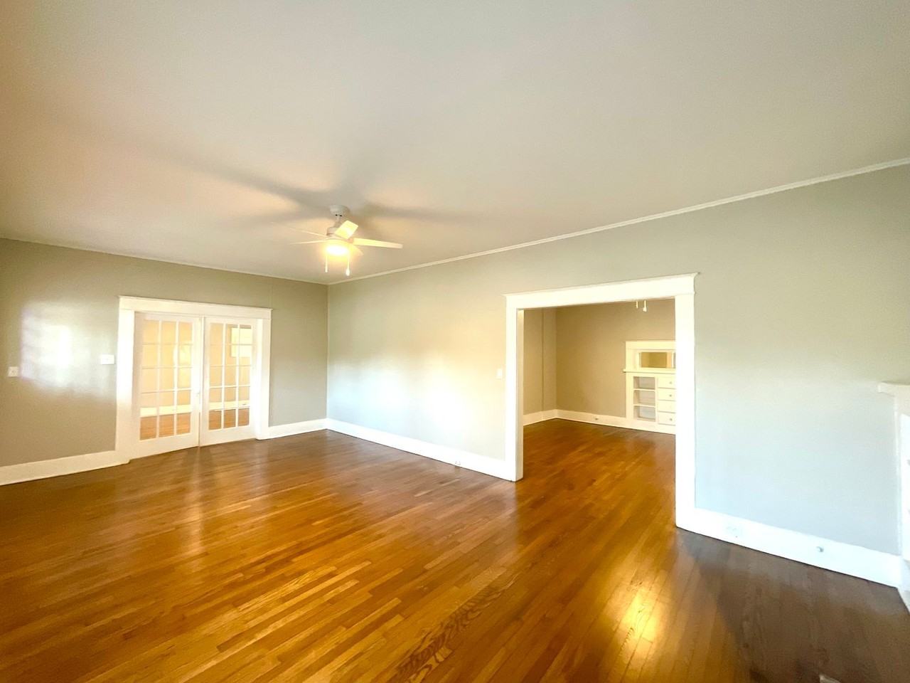 810 W Magnolia Ave - Photo 6 of 50