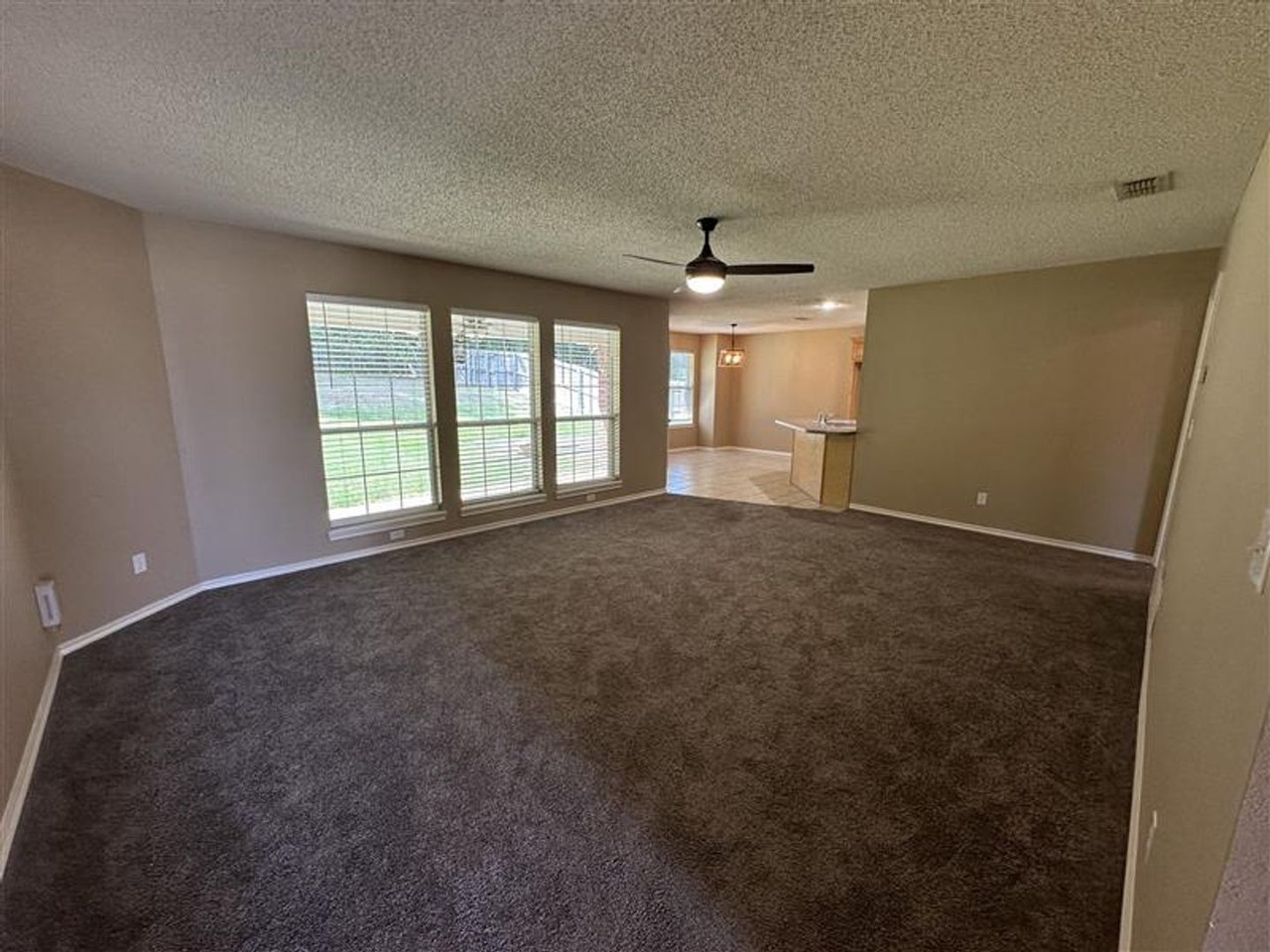 2305 Haverhill Dr - Photo 4 of 27
