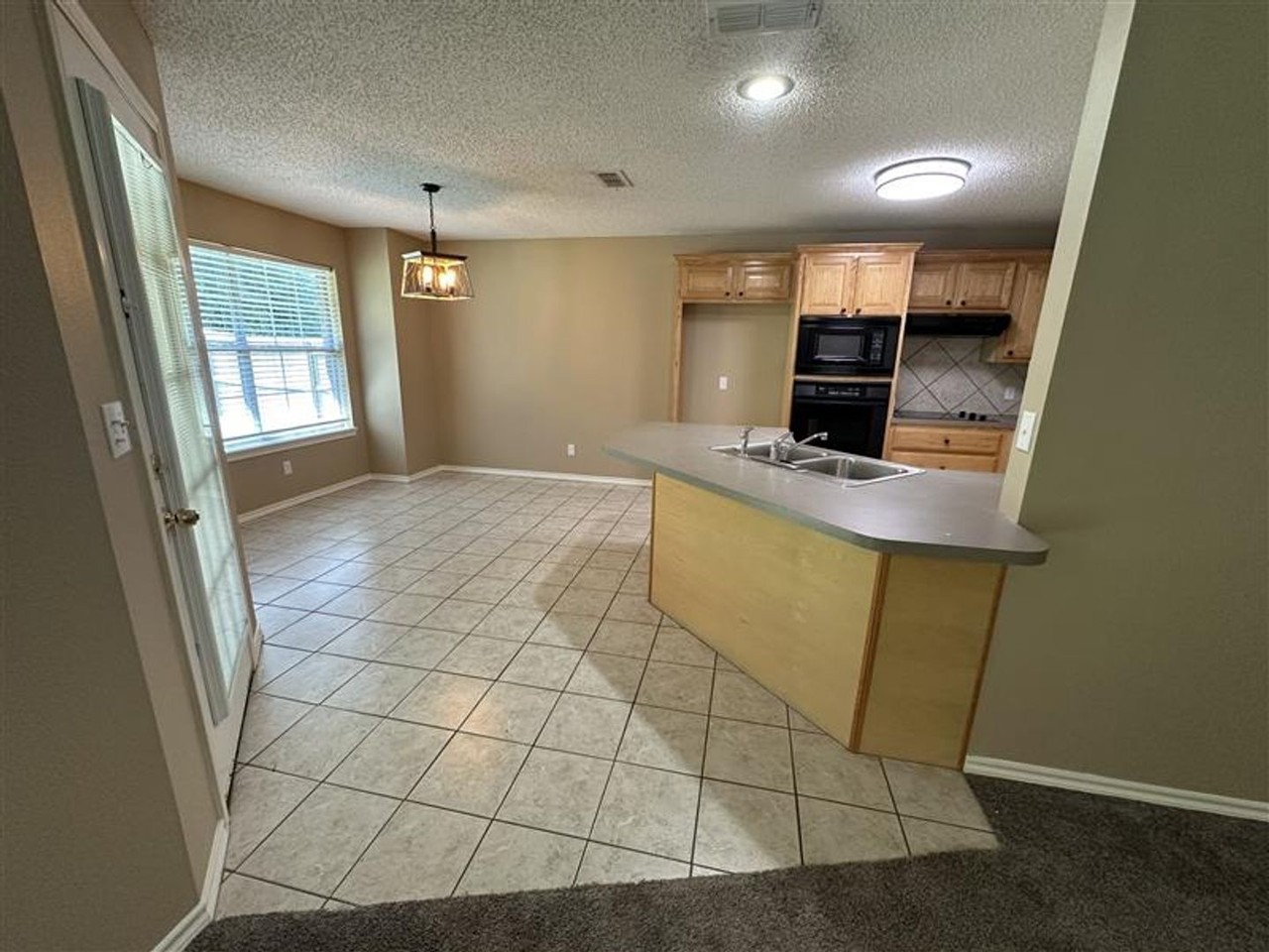 2305 Haverhill Dr - Photo 6 of 27