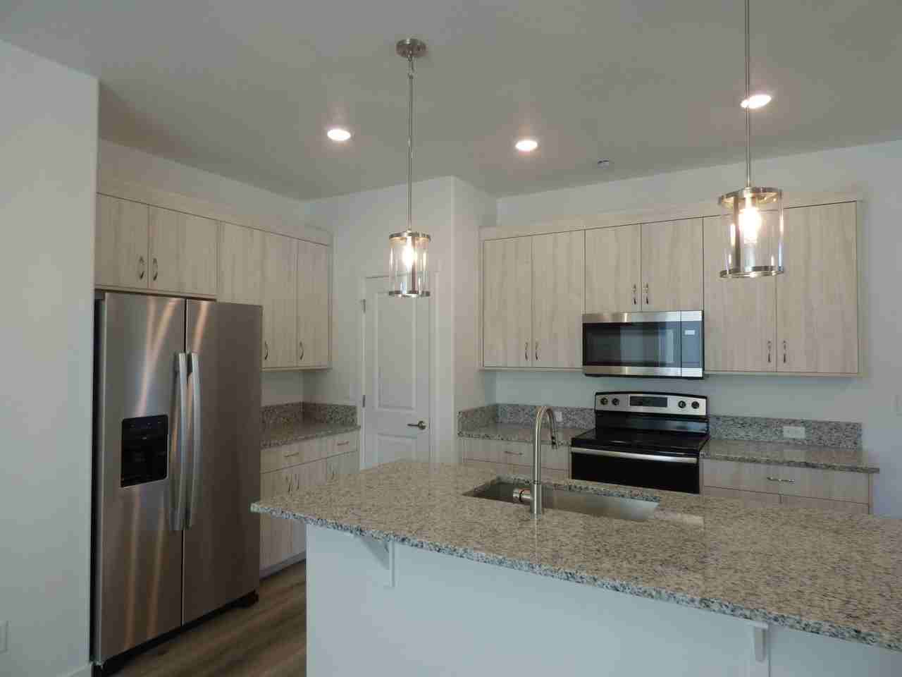 1039 Spartan Avenue - Photo 2 of 23