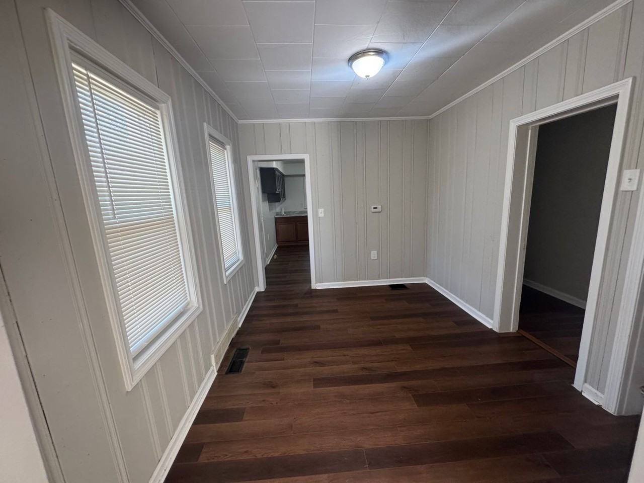 9611 Dunlap Ave - Photo 6 of 29