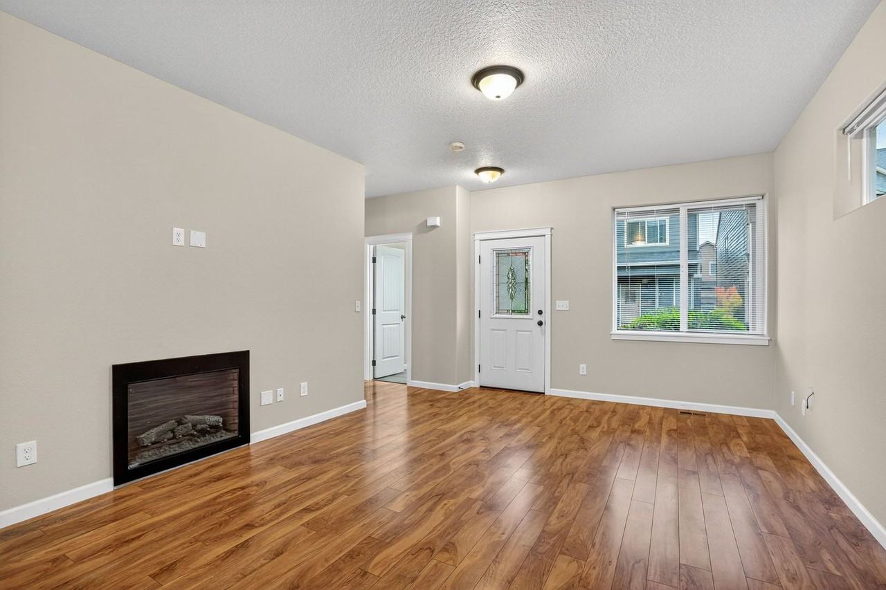 2552 Carson Loop - Photo 6 of 12