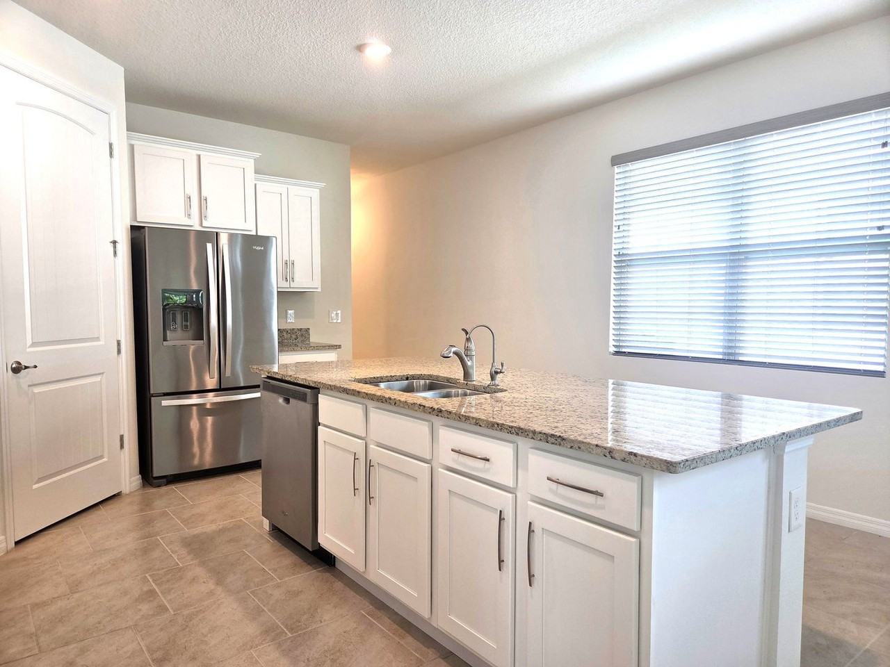 17430 Blazing Star Circle - Photo 6 of 45