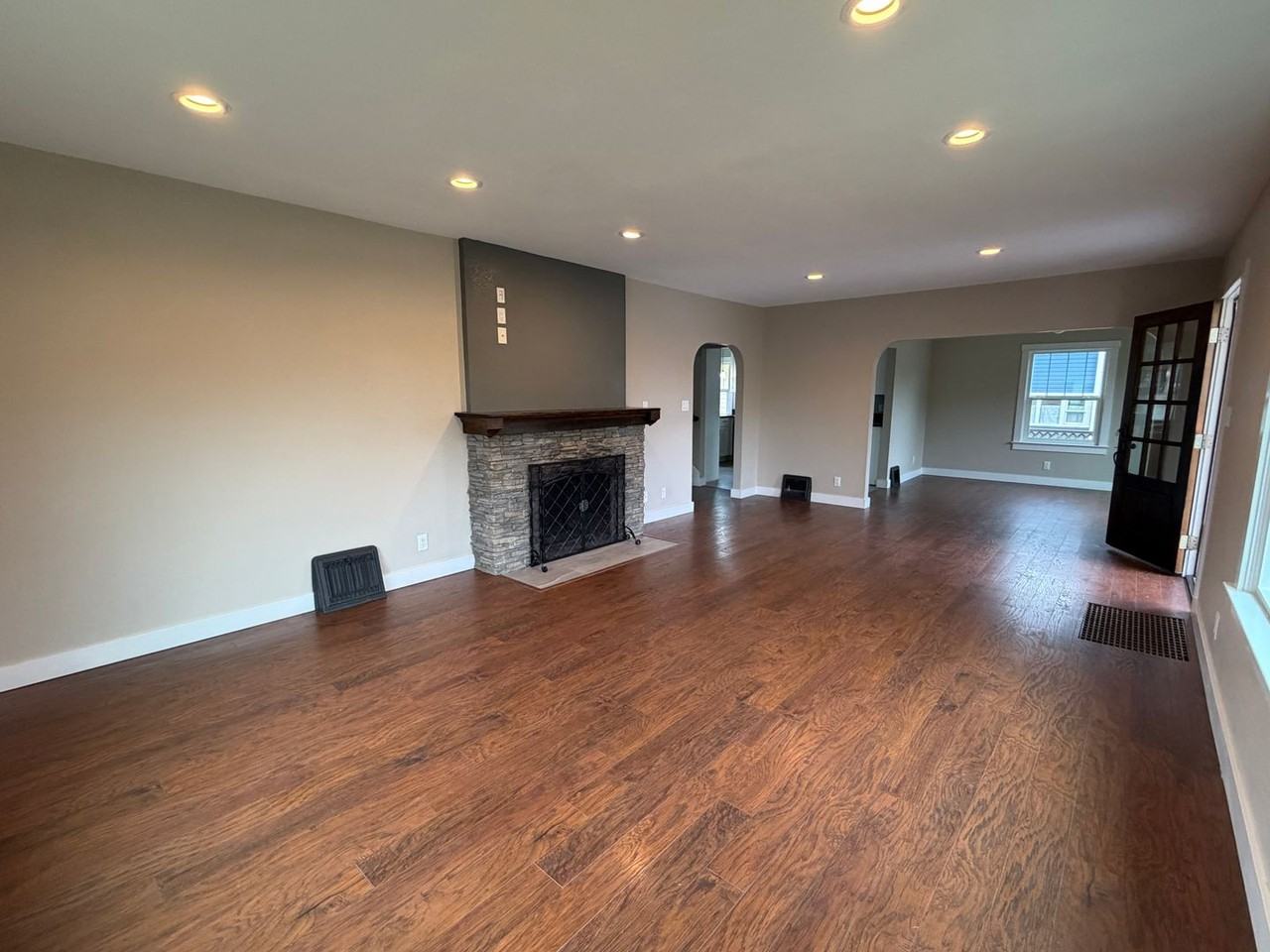 244 S 6th St - Photo 2 of 22